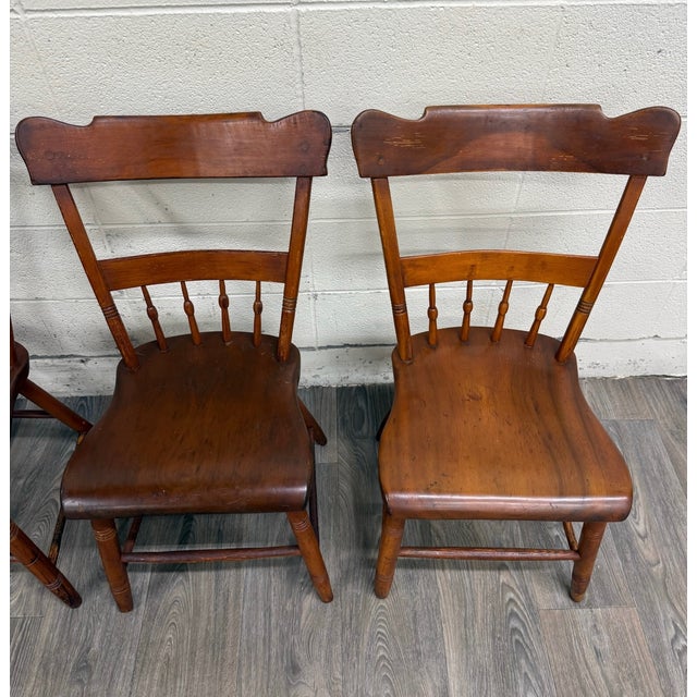 Antique American Country Farmhouse Plank Seat Dining Chairs - Set of 4 For Sale - Image 4 of 10