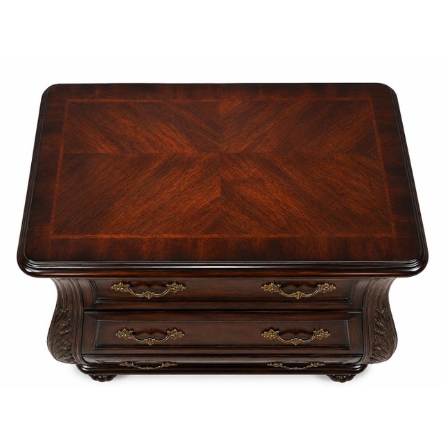 Vintage Bombay Mahogany Bombe Chest / Transitional Entryway Cabinet With Carved Leaf Details & Original Finish For Sale In Los Angeles - Image 6 of 6