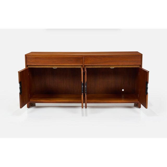 1950s Keyhole Credenza by Brown Saltman Likely Designed by Paul Laszlo For Sale - Image 12 of 18