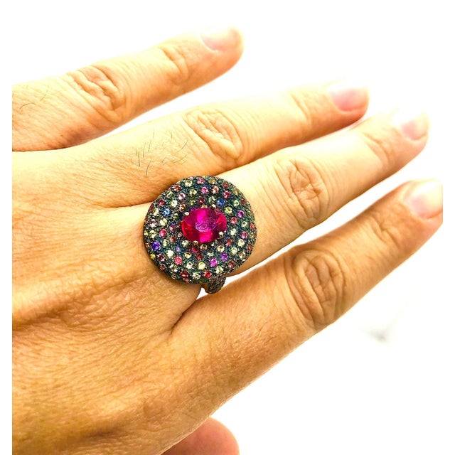 1990s Bochic “Orient” Vintage Natural Ruby & Multi Sapphire Ring Set In 18K Gold & Silver For Sale - Image 5 of 8
