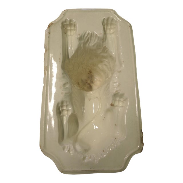 Staffordshire Cream Glazed Lion Jelly Mould For Sale