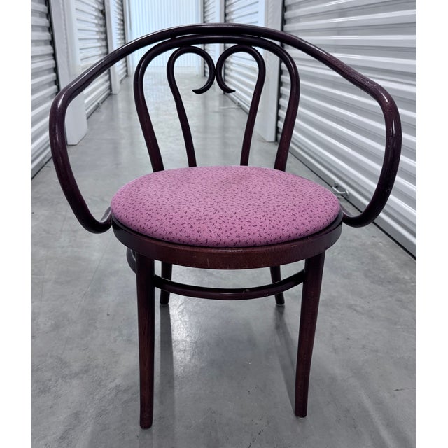 Wood Pair of Bentwood Armchairs in the Style of Thonet For Sale - Image 7 of 14