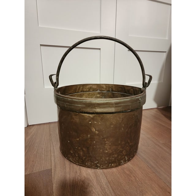 19th-Century Hand-Hammered Dovetailed Copper Cauldron With Forged Iron Handle For Sale - Image 14 of 18