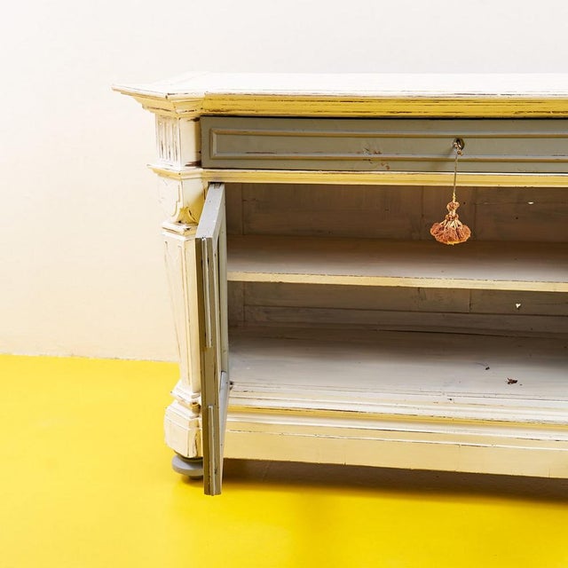 White and Dove Gray Sideboard in Wood For Sale - Image 5 of 11