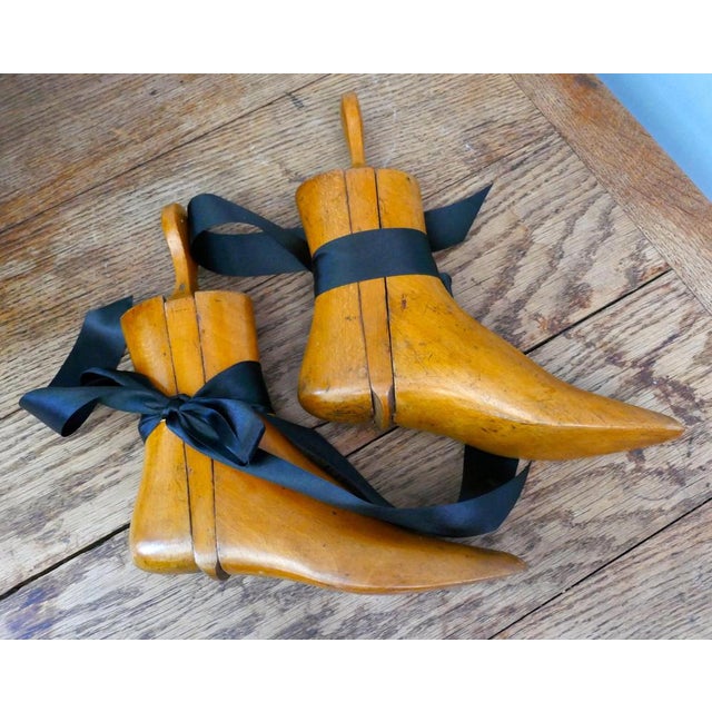 Wood French Ladies Ankle Boot Stretchers in Beech, 1880s, Set of 2 For Sale - Image 7 of 11