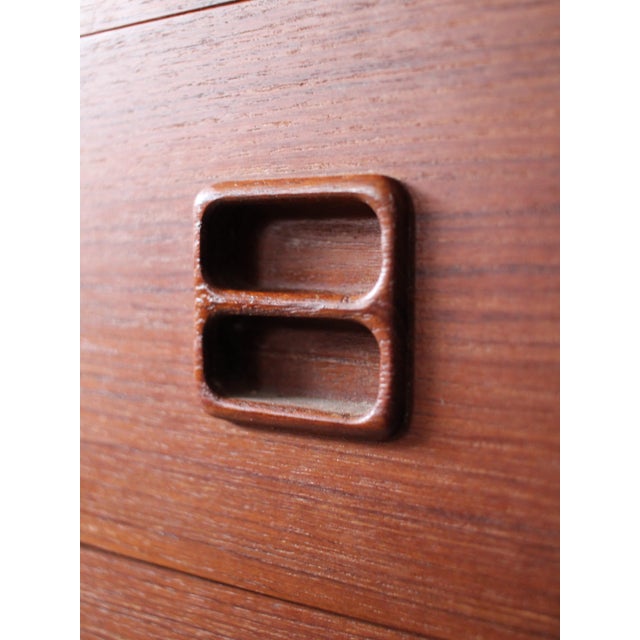 Wood Vintage Danish Chest of Drawers in Teak, 1960s For Sale - Image 7 of 8