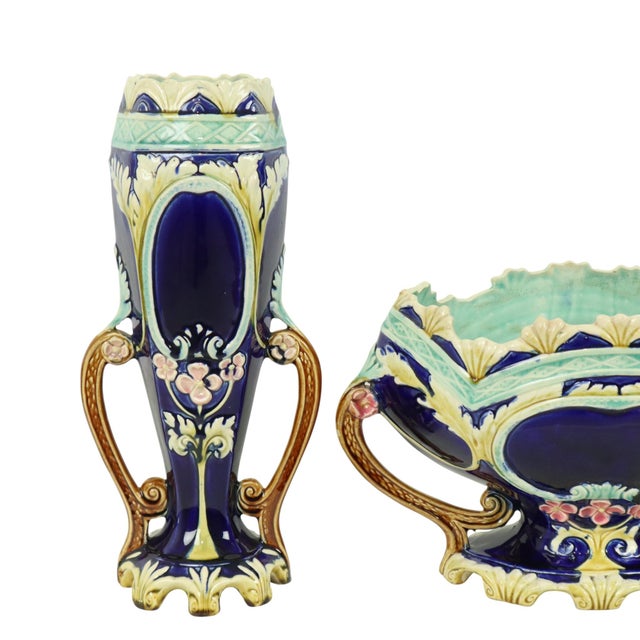 Art Nouveau Majolica Barbotine Vases and Planters, 1890s, Set of 3 For Sale - Image 5 of 18