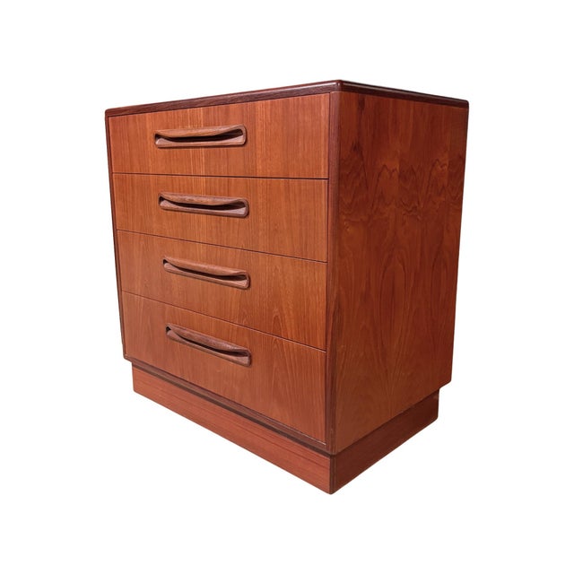 Mid-Century Modern G-Plan Fresco Bachelors Chest by Victor Wilkins For Sale - Image 3 of 4