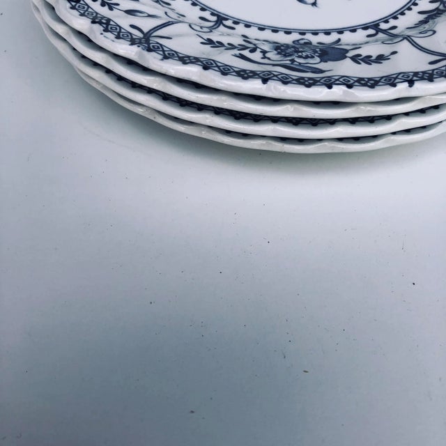 1980s Vintage Johnson Brothers "Indies" Pattern Ironstone Bread Plates S/4 For Sale - Image 5 of 6