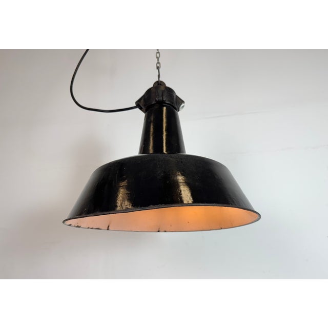 Industrial Black Enamel Factory Lamp with Cast Iron Top, 1950s For Sale - Image 12 of 18