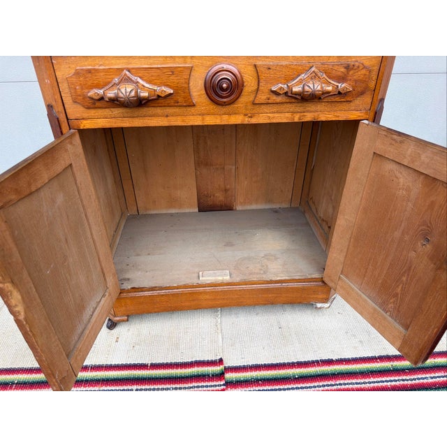 Wood Antique Victorian Chestnut and Walnut Washstand, Lebanon County Pa, Circa 1870 For Sale - Image 7 of 17