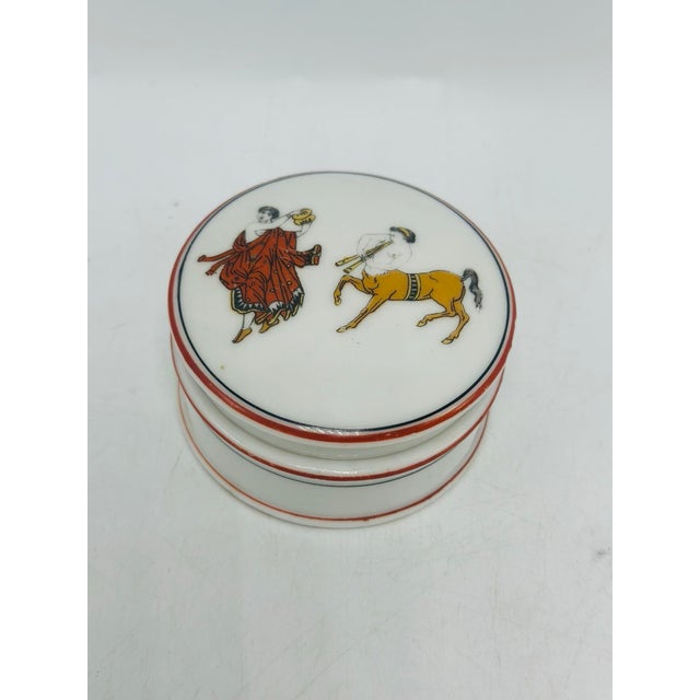 Ceramic Neoclassical Ceramic Trinket Box For Sale - Image 7 of 9