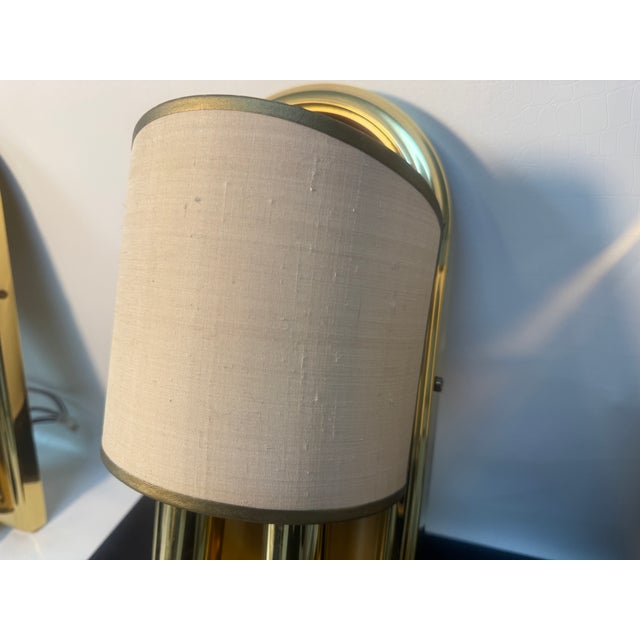 Mid-Century Modern Vintage Wall Lamp in Brass For Sale - Image 3 of 11