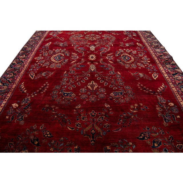 Chinese 1920s Red Antique Persian Sarouk Wool Rug Handmade With Classic Floral Design For Sale - Image 3 of 8