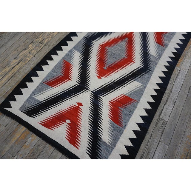 Light Gray 1930s Small Classic Native American Geometric Antique Navajo Flat Weave Rug For Sale - Image 8 of 11