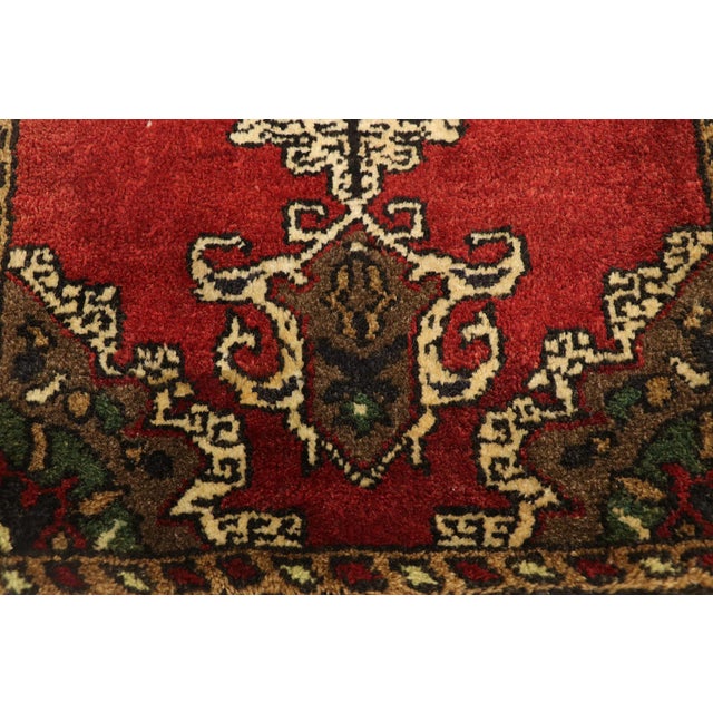 Vintage Turkish Yastik Rug - 01'09 X 03'06 For Sale - Image 4 of 8
