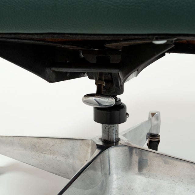 Dark Green George Nelson Low-Back Executive Tilt-Swivel Chair for Herman Miller For Sale - Image 8 of 11