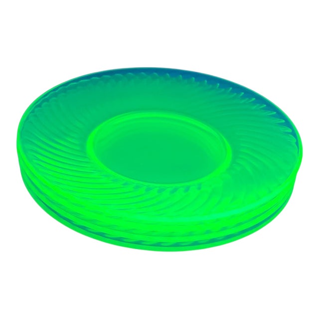 Set of 4 Transparent Green Uramium Glass Salad Plates Early 20th Century For Sale