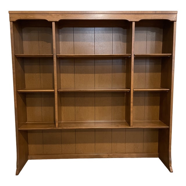 Vintage Ethan Allen Heirloom Nutmeg Maple Bookcase Shelves For Sale