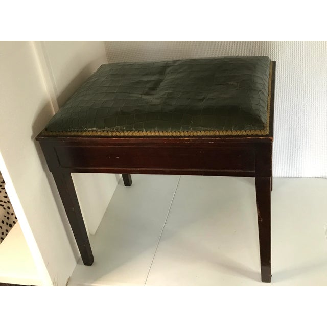 1930s Antique Bench Seat With Hidden Step Ladder | English Traditional Storage Bench For Sale - Image 4 of 12