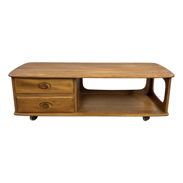 Ercol Minerva Coffee Table in Elm from Lucian Ercolani, 1980s For Sale