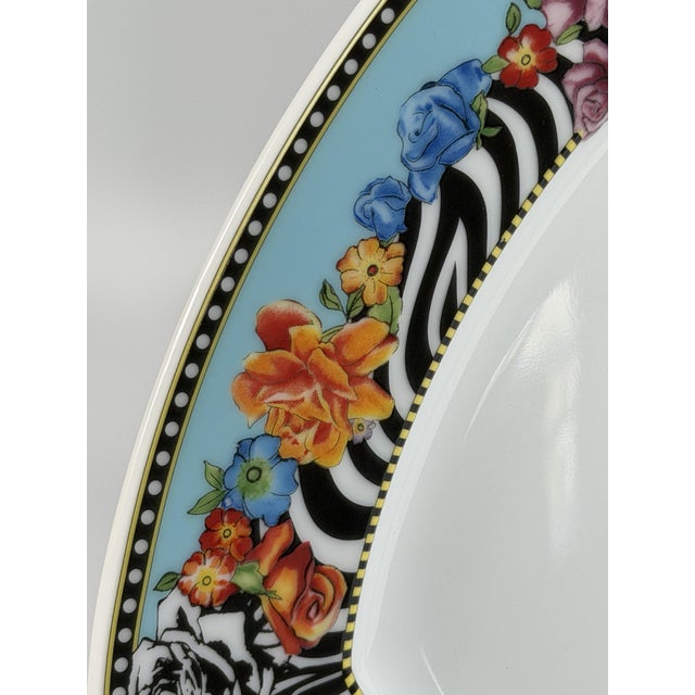 Ceramic Vintage Hot Flowers Fish Plate in Porcelain by Versace for Rosenthal, 2000s For Sale - Image 7 of 12
