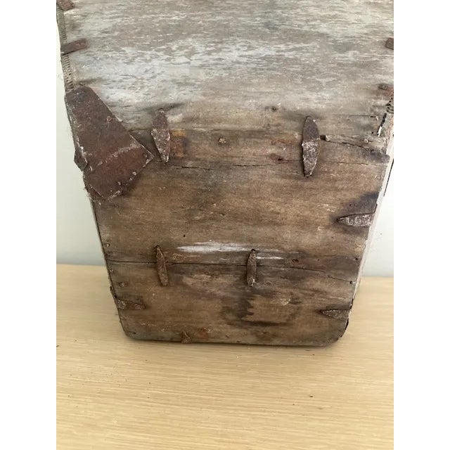 Early 1900s Rustic American Wood Basket For Sale In New York - Image 6 of 6