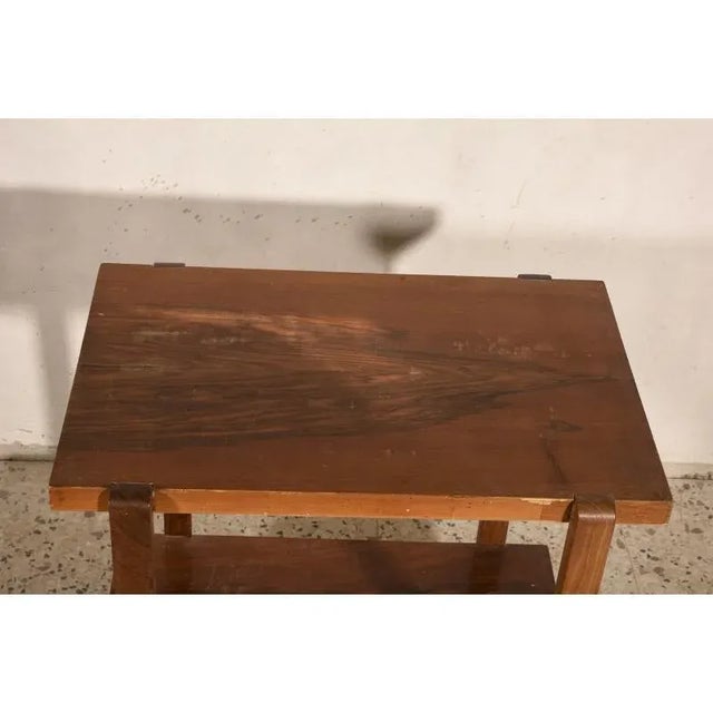 Art Deco 1920/1930 walnut veneered table with double shelf, to be restored. Measurements 42 x 59 x h 65 cm. Requires...