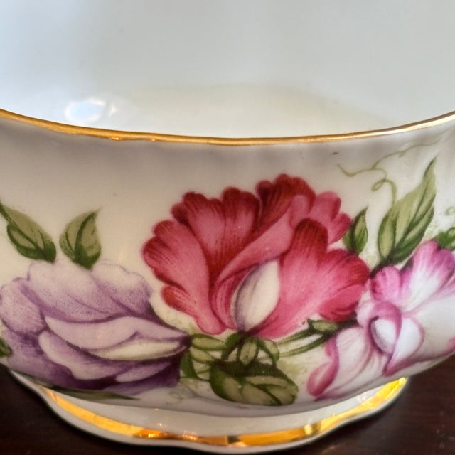 Mid-20th Century English Bone China Sugar Bowl & Creamer — A Set For Sale - Image 13 of 16