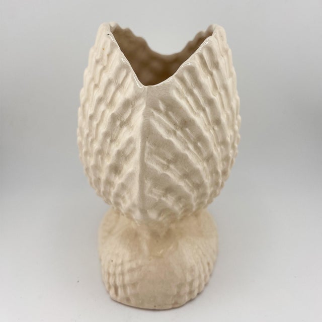 Vintage Japanese Shell Ceramic Vase or Planter in Ivory Crackle Glaze For Sale - Image 4 of 9