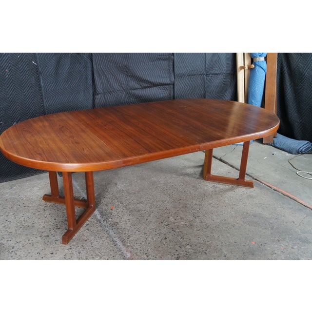 1980s Otmar Danish Scandinavian Modern Teak Round Extendable Dining Table MCM For Sale - Image 11 of 13