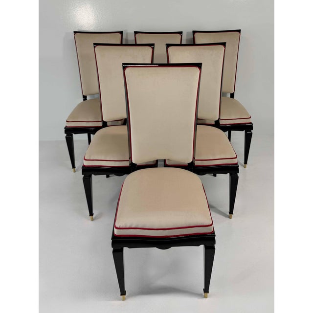 French Art Deco Black Lacquer and Ivory Velvet Chairs with Red Trims, 1940s, Set of 6 For Sale - Image 3 of 12