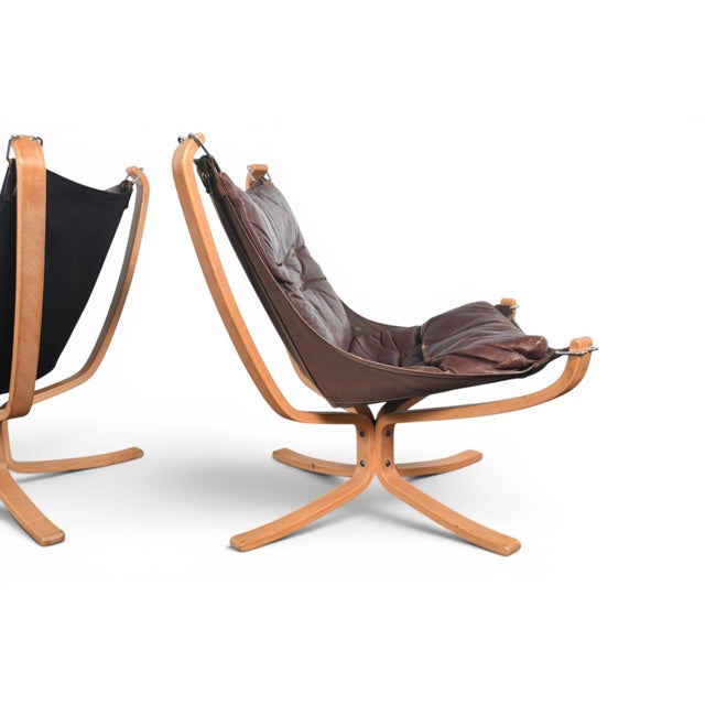 Wood Mid 20th Century Pair of Lowback Sigurd Ressell Falcon Chairs in Lacquered Beech For Sale - Image 7 of 11