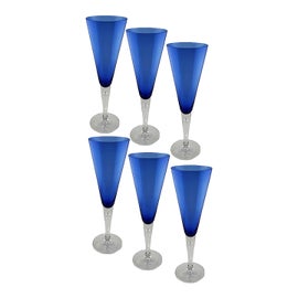Example of Champagne Flutes in Las Vegas