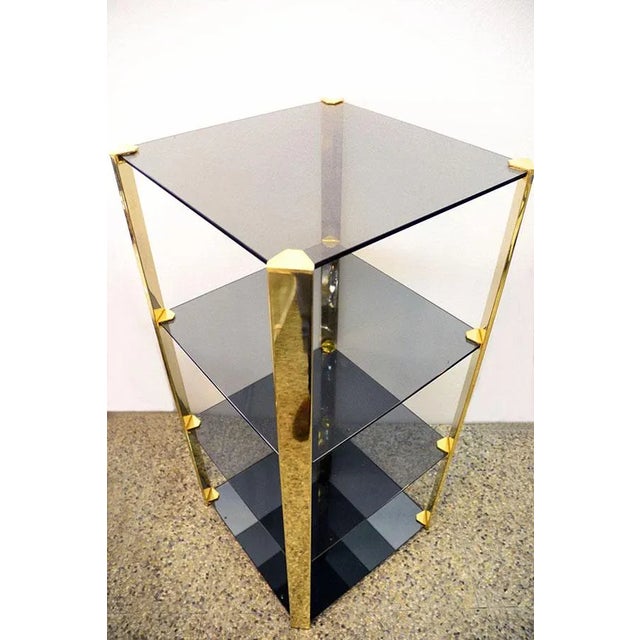 Hollywood Regency Tempered Crystal & Brass Shelving Unit from Gallotti & Radice, 1970s For Sale - Image 3 of 8