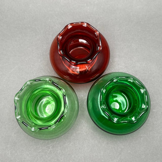 Glass Vintage Anchor Hocking Squat Bud Vases With Ruffled Rims. Set of 3, 2 Green 1 Red For Sale - Image 7 of 8