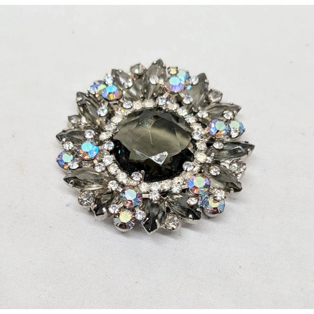 Juliana Vintage Verified Delizza & Elster Rhodium Plated Faux-Black Diamond & Aurora Borealis Brooch For Sale - Image 4 of 6