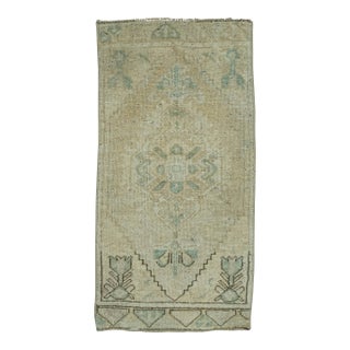 Turkish Mini Rug Oriental Hand Knotted Vintage Rug 1'6" x 2'11" #16671 For Sale