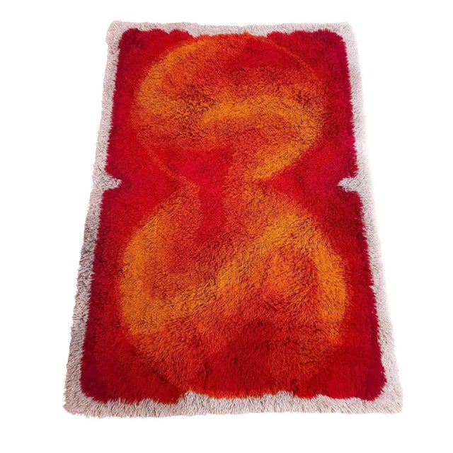 Mid-Century Modern Rug from Desso, Netherlands, 1970s, in Very Good conditions. Designed 1970 to 1979 This piece has an...