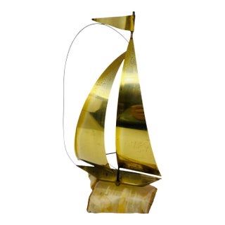 1970s Mid-Century Modern Brutalist Brass Sailboat Sculpture on Onyx Base by Yosi - 13" For Sale