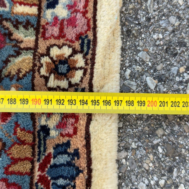 Large 20th Century Kashan Rug with Floral Medallion For Sale - Image 9 of 11