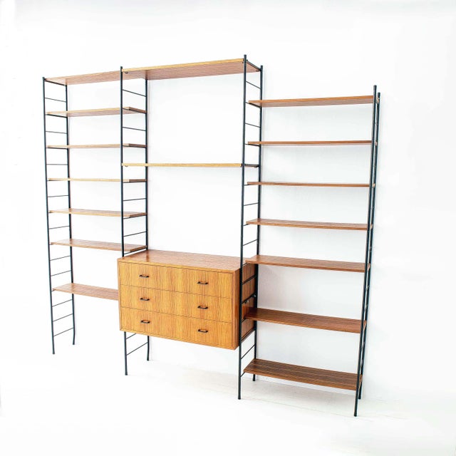 This innovative String bookcase by WHB from the late 1960s embodies the revolutionary design philosophy of modular...