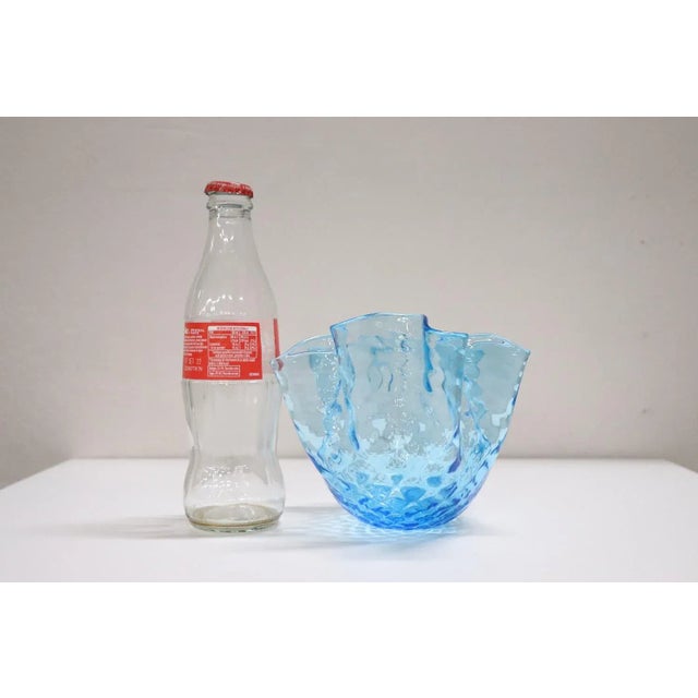 Refined artistic glass vase, Italy, production 1950s Murano. Not signed. Typical model called a handkerchief in the shade...