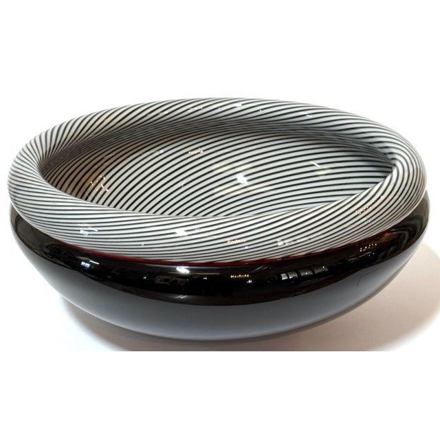 Black Lino Tagliapietra Zanfirico Bowl, Signed , #25/100, 1986 For Sale - Image 8 of 11
