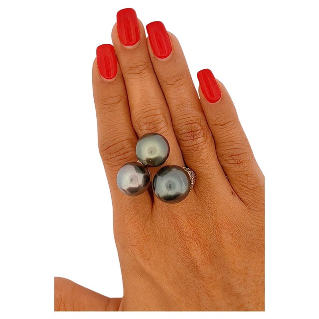 Bochic “Orient” Vintage South Sea Pearl & Fancy Sapphires Ring Set 18K Gold & Si For Sale - Image 4 of 9