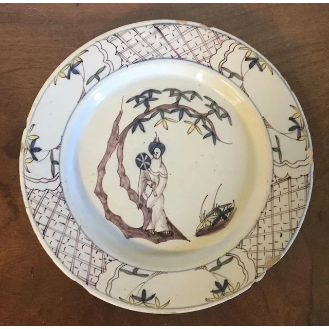 Chinese 1700s Bristol Manganese and Polychrome Delft Temple Back Plate with Court Lady in the Chinese Taste For Sale - Image 3 of 11