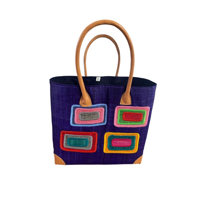 Sewn & Embroidered Large Raffia /Leather Tote Bag Madagascar For Sale In New York - Image 6 of 6