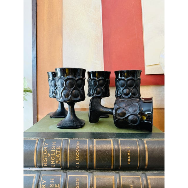 1970s Vintage Noritake Spotlight Ebony Glass Goblets Set of Five 1970s Black Pedestal Barware For Sale - Image 5 of 11