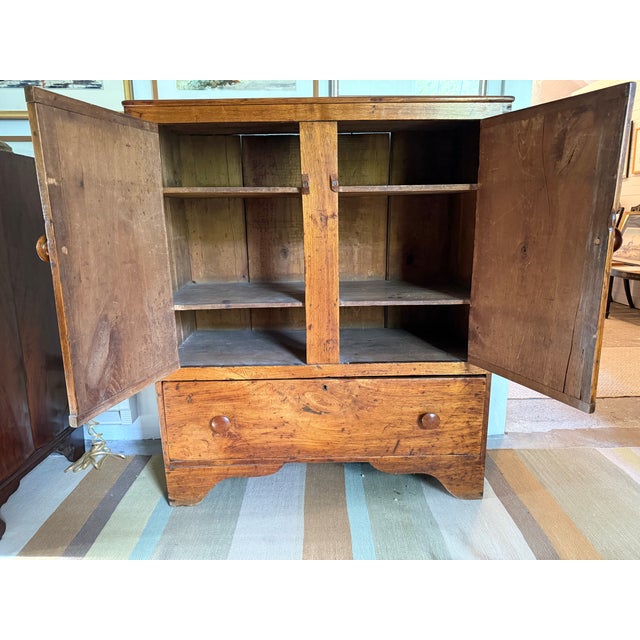 Antique 19th Century American Butternut Linen Cupboard or Blanket Press For Sale - Image 13 of 17