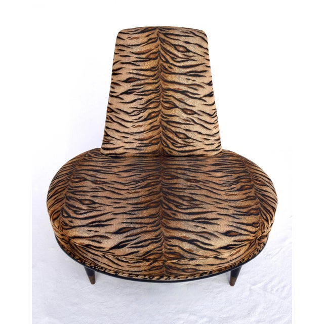 Mid-Century Modern Mid Century Modern Slipper Chair in Tigre Upholstery For Sale - Image 3 of 9